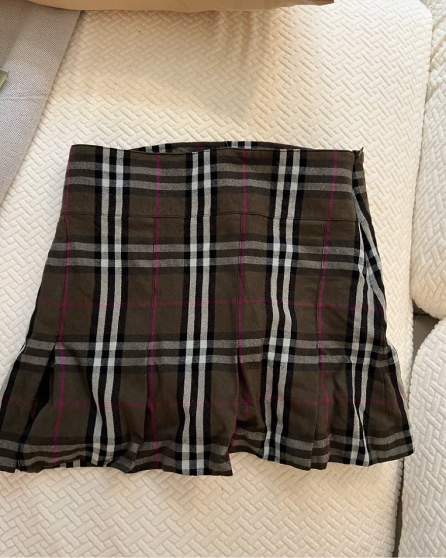 Classic Burberry Mini Skirt - Image 1