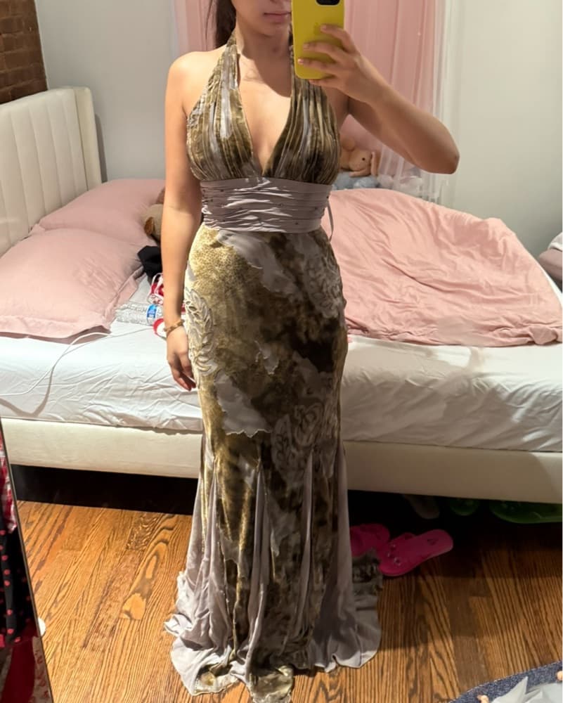 Brown Gown - Image 1