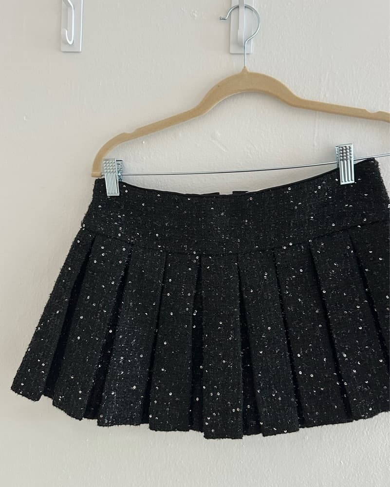 Alice and Olivia Sparkly Mini Skirt - Image 4