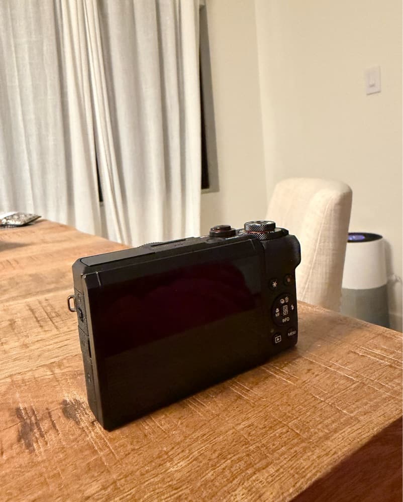 Canon G7X Mark III Digital camera  - Image 3