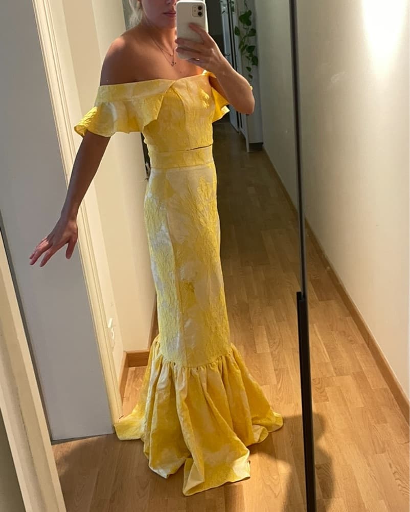 Spanish Designer Yellow Jacquard Set  - Image 5