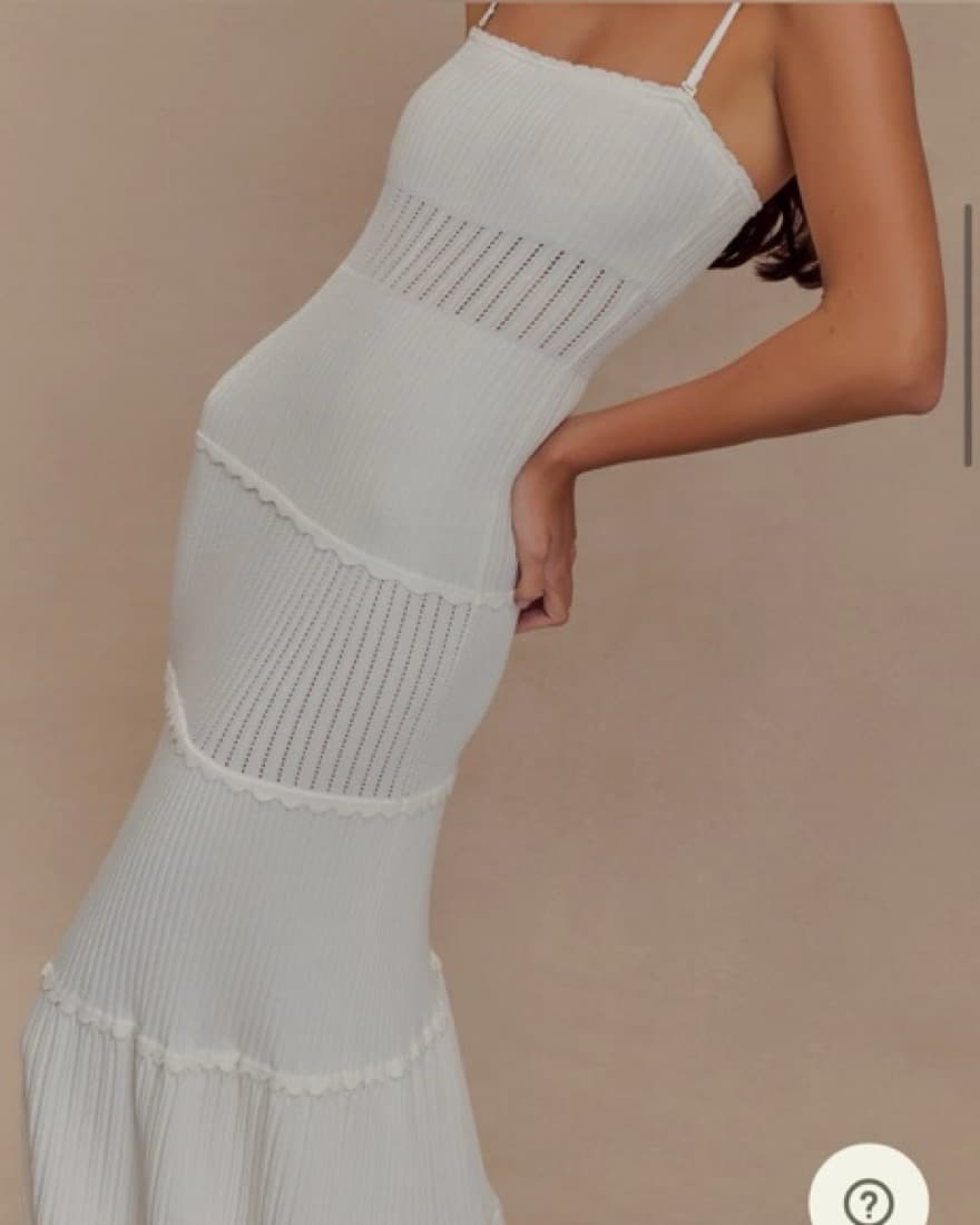 Elegant Ribbed Maxi Dress - Image 3
