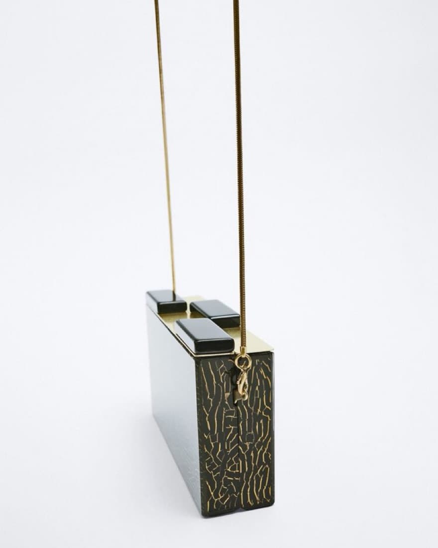 Acrylic Box Clutch  - Image 4