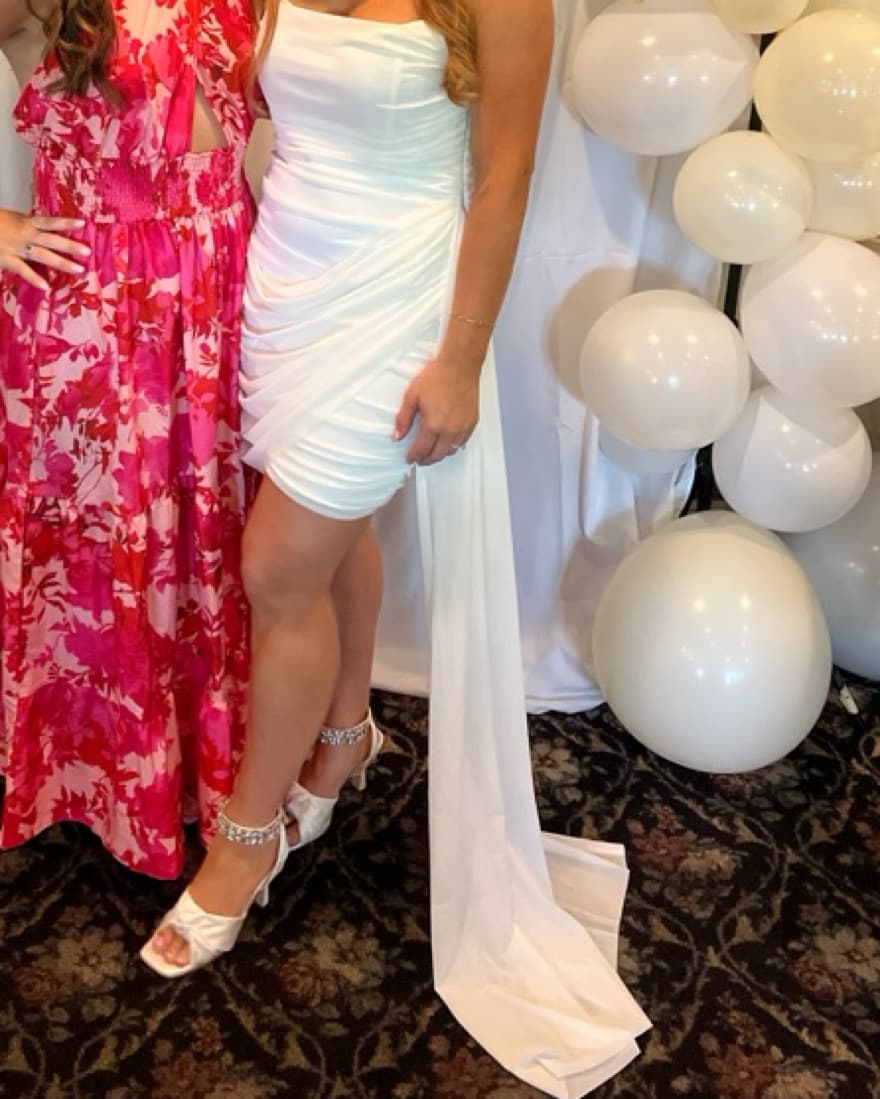 Elliatt Linda Dress - Image 3
