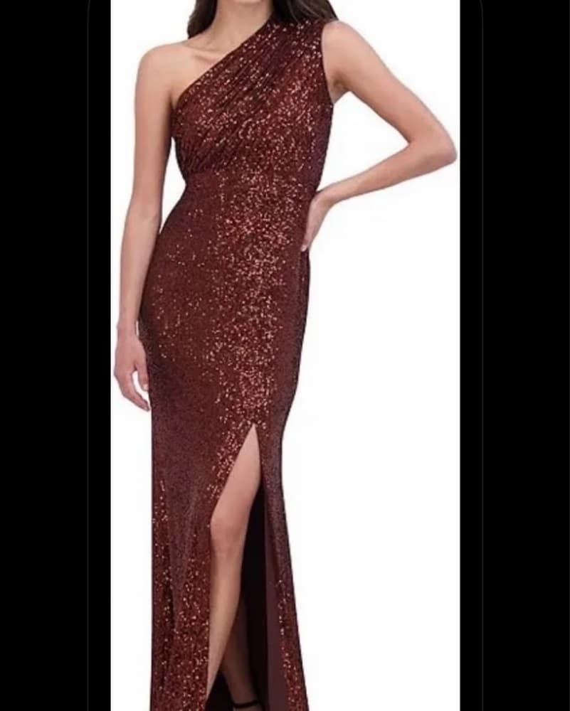 Vince Camuto Women's One-Shoulder Sequin - Image 1