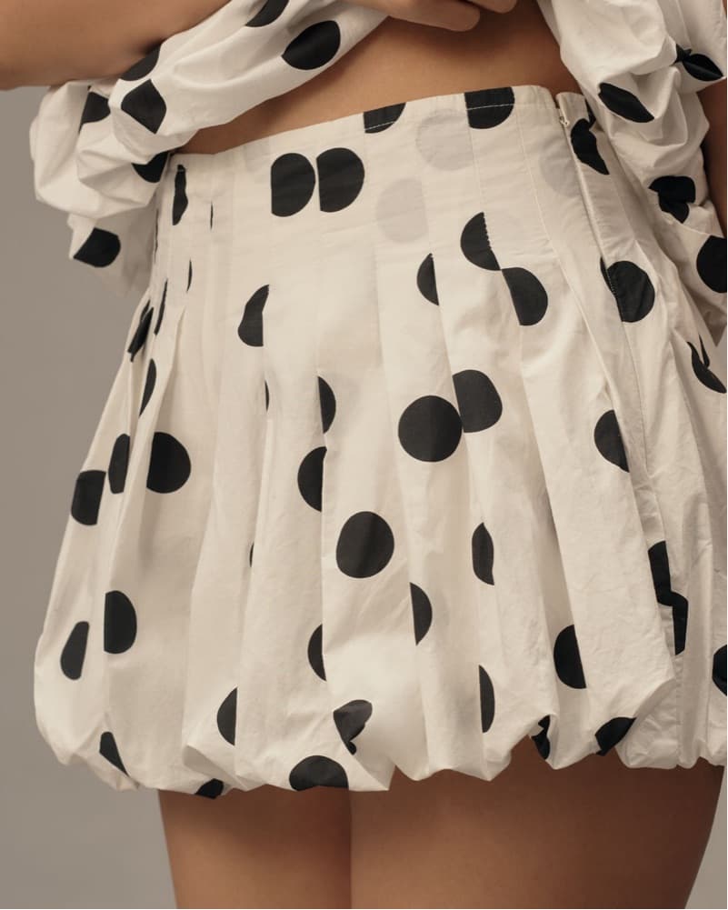 Chic Polka Dot Ruffle Dress - Image 2