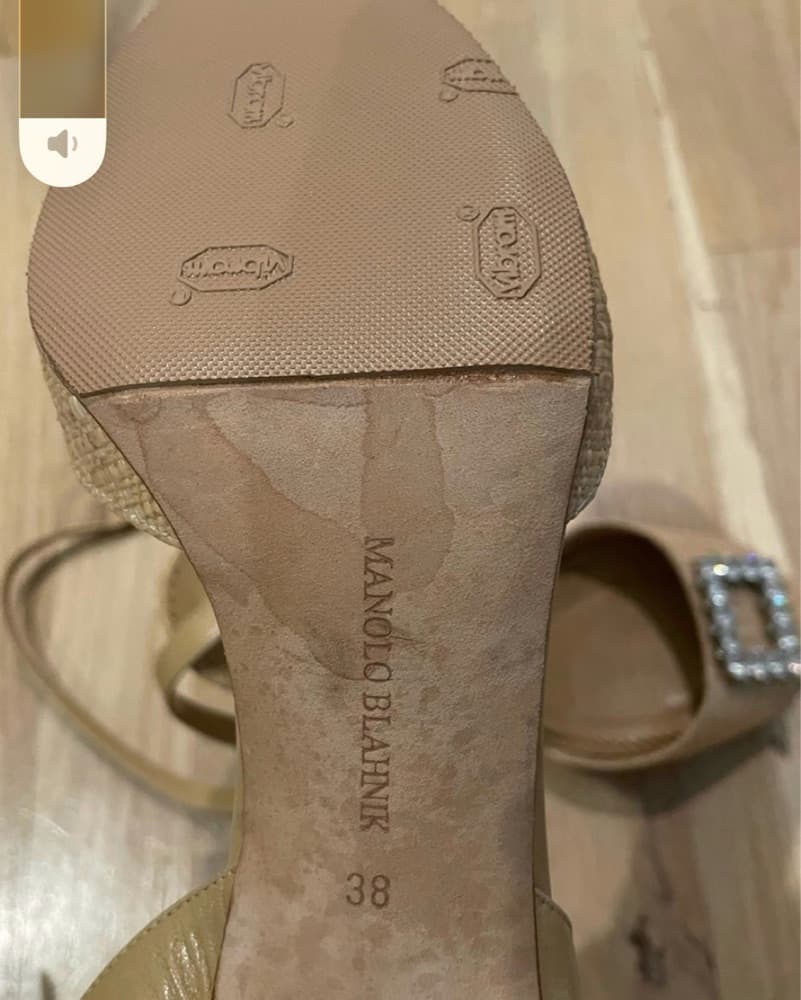 Raffia Manolo Blahnik Heels - Image 4