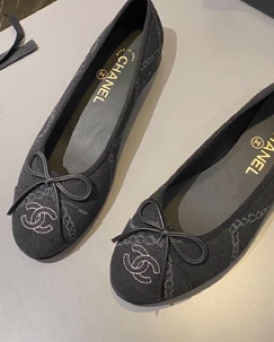 Chanel Denim Ballet Flats Black Bow - Image 4