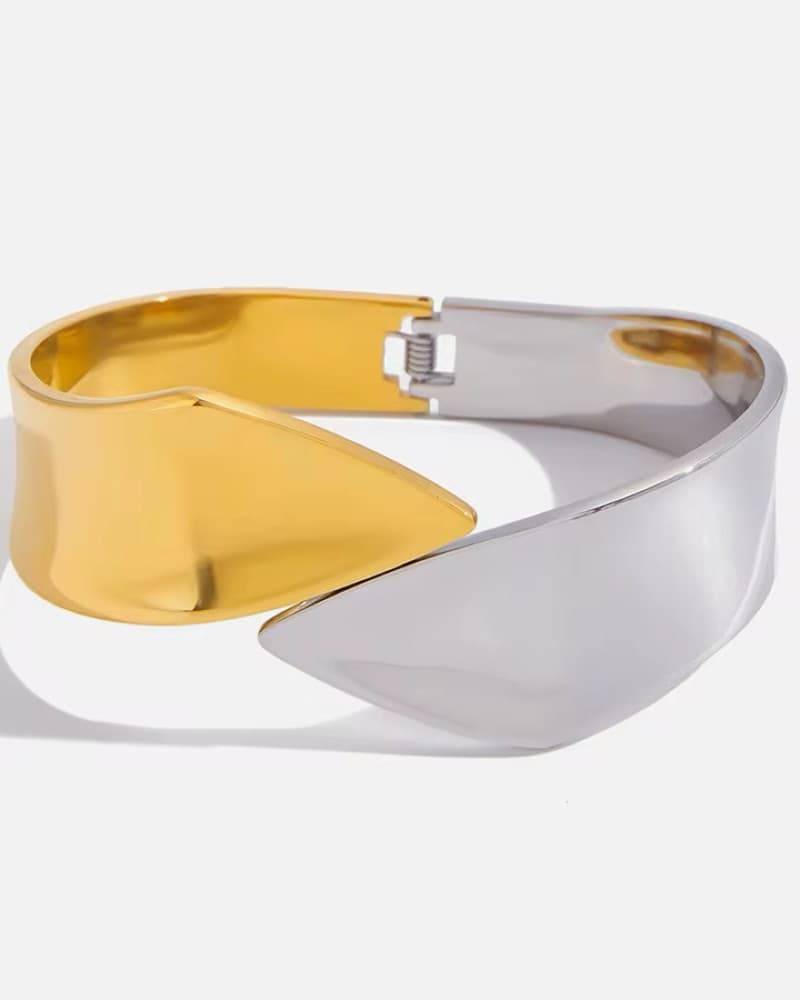Chic Metallic Contrast Cuff Bracelet - Image 5