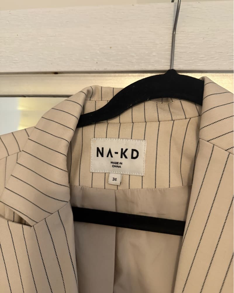Chic Pinstriped Blazer - Image 2