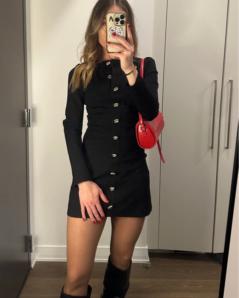 Chic Black Button-Up Dress - Image 4