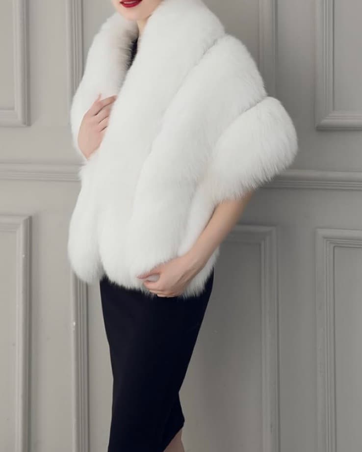 White Fur Shawl - Image 3