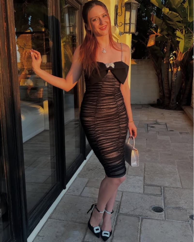 Glamorous Ruched Midi Dress with Bow Accent - Image 5
