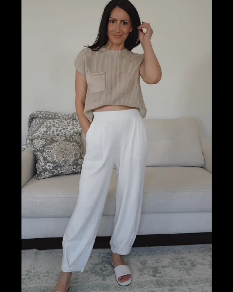 Chic Ribbed Cropped Top and Wide Leg Pants Set - Image 3