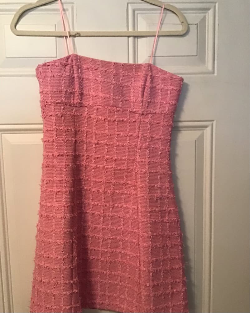 Stunning Textured Pink Dress - Image 1