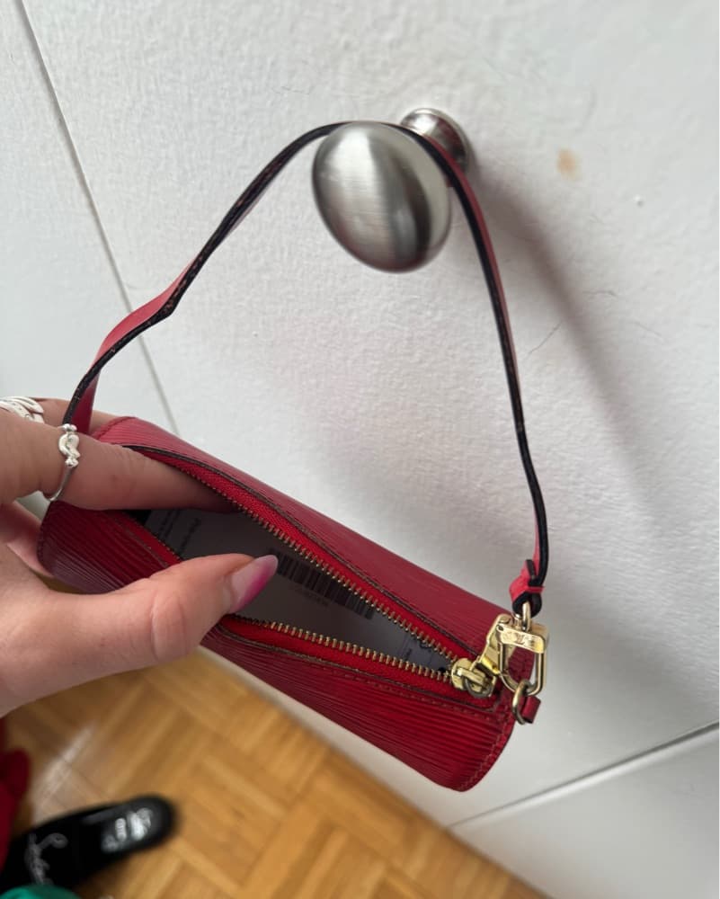 Louis Vuitton Pochette Papillon - Image 4