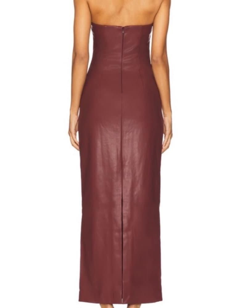 Elegant Burgundy Strapless Gown - Image 2