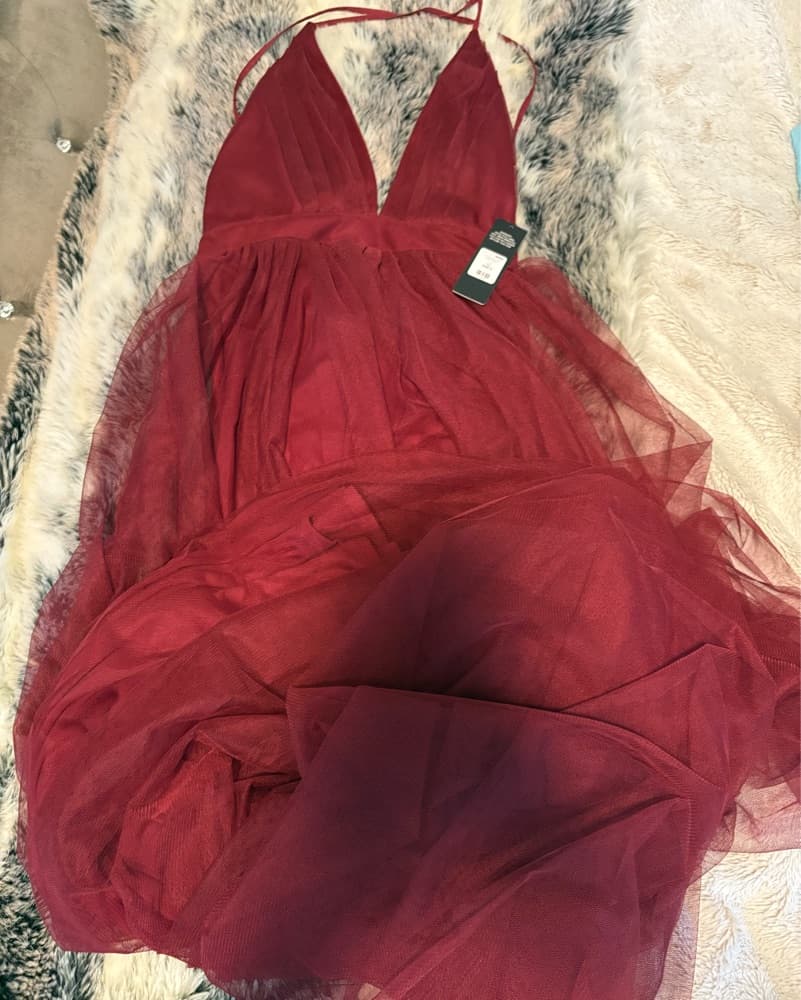 Captivating Wine Tulle Maxi  Gown - Image 4