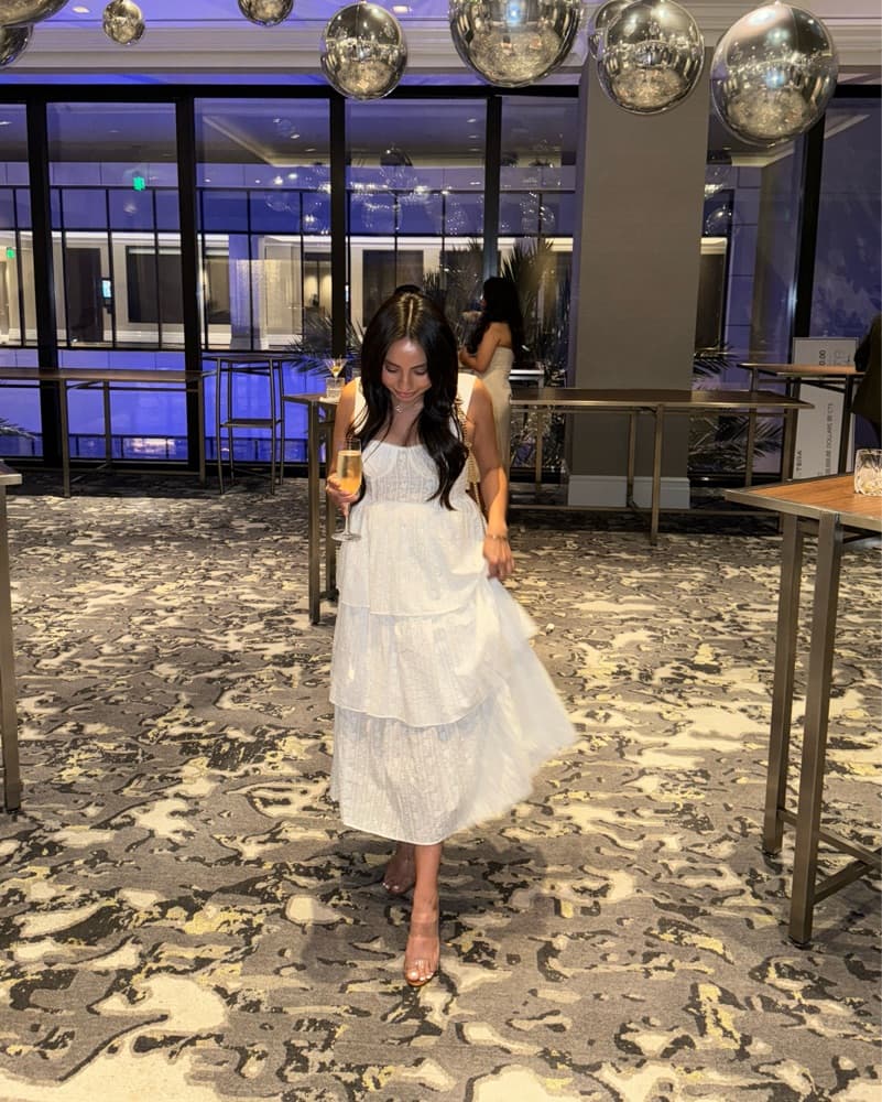 Elegant White Tiered Midi Dress - Image 1