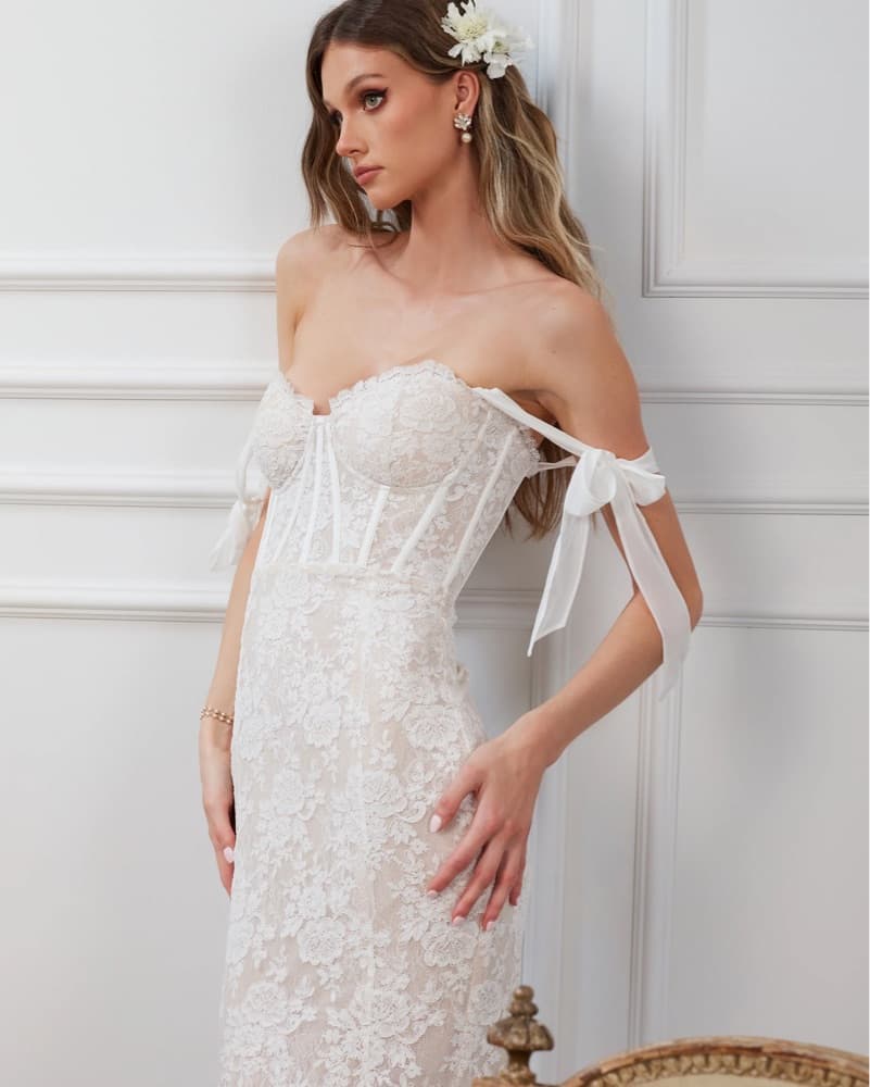 V Chapman Romanza Dress White Chantilly - Image 1