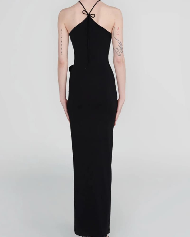 Chic Black Halter Maxi Dress - Image 2