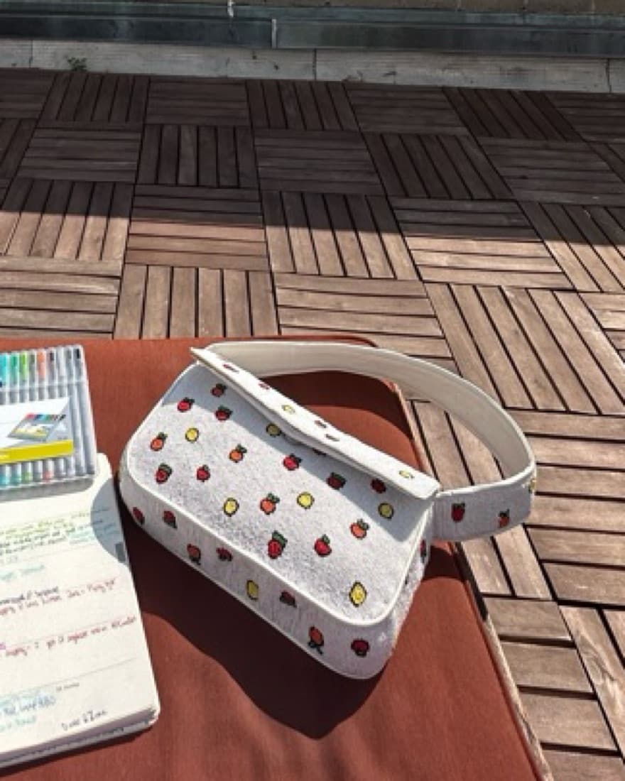 White Beaded Handbag with Fruit - Image 4