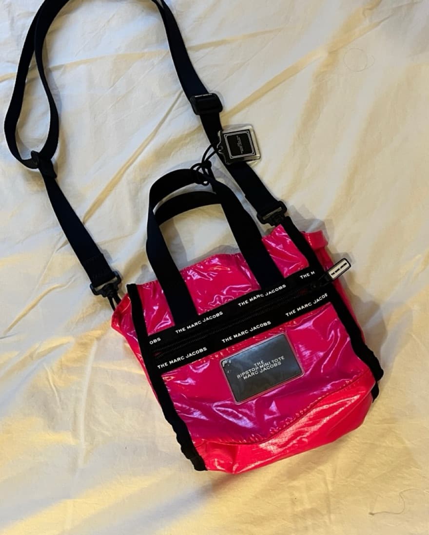 Hot pink mac jacobs bag - Image 2