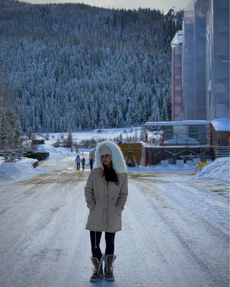 Cozy Winter Wonderland Parka - Image 4