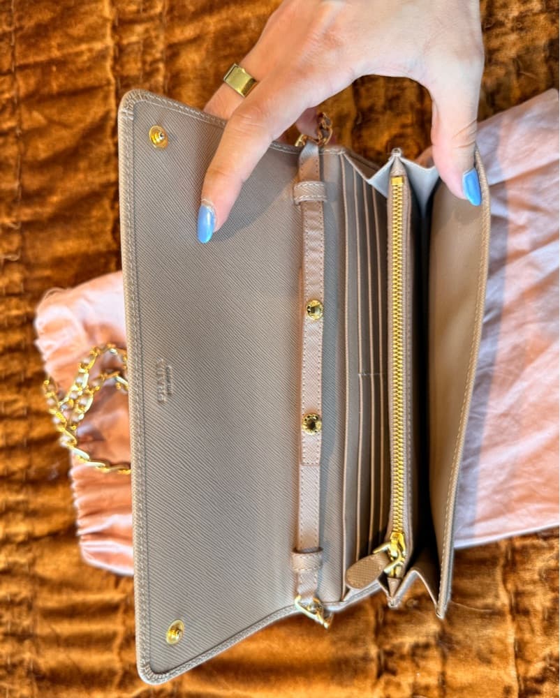 Prada Wallet On A Chain  - Image 4