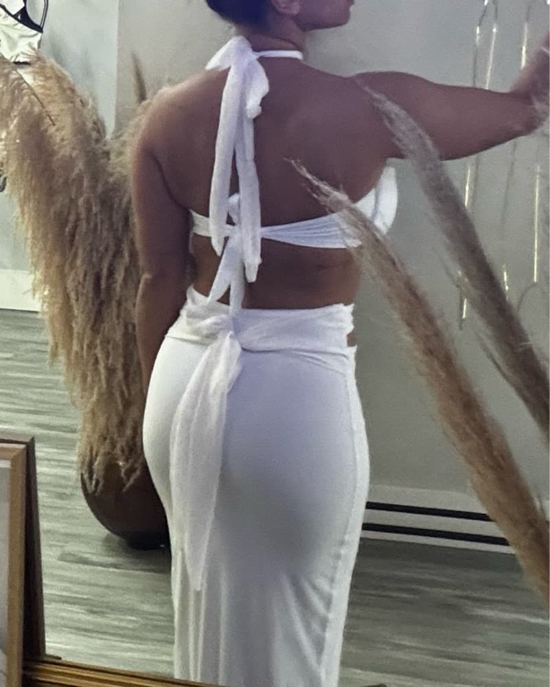 Elegant White Cutout Maxi Dress - Image 3