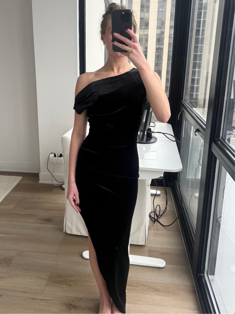 Norma Kamali Velvet Drop Shoulder Gown - Image 2
