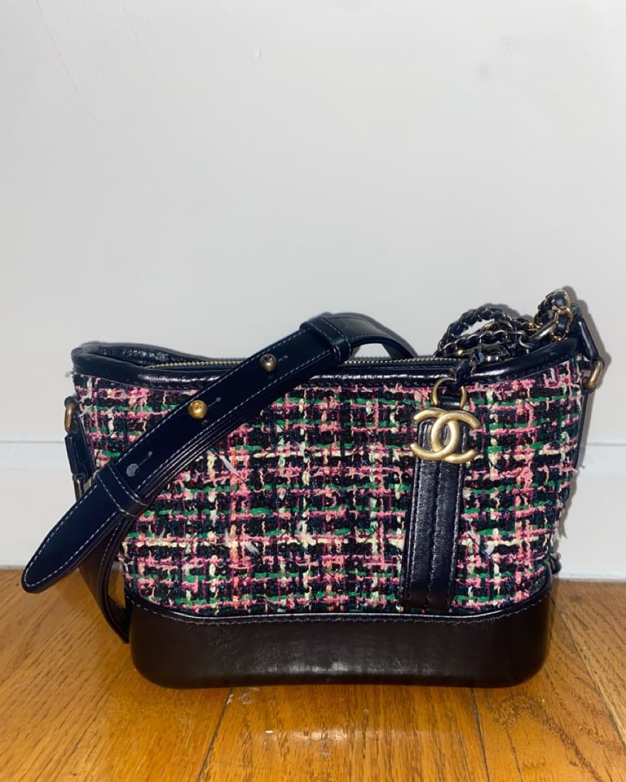 CHANEL Gabrielle Hobo Quilted Tweed Bag - Image 3