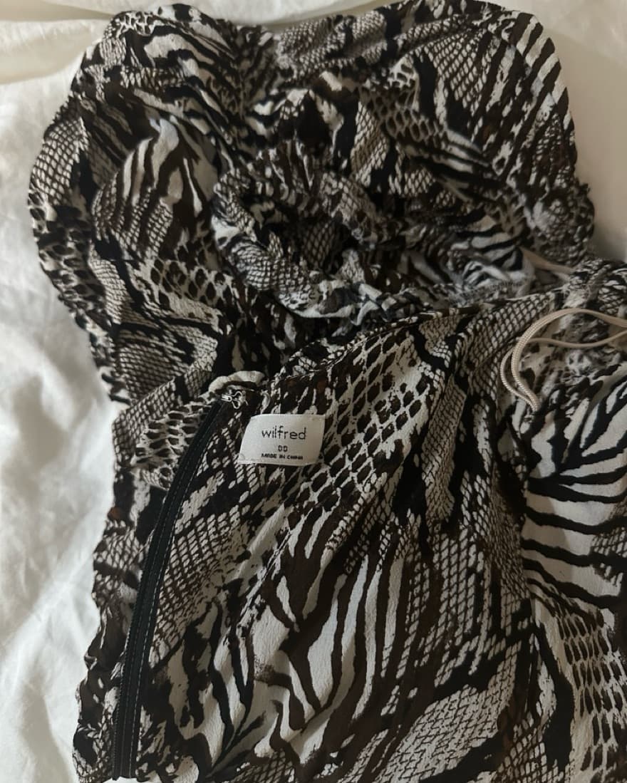 aritzia wilfred brown print dress - Image 3