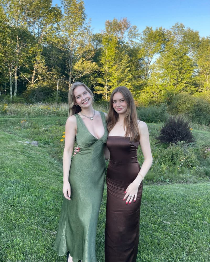 Elegant Olive Green Maxi Dress - Image 2