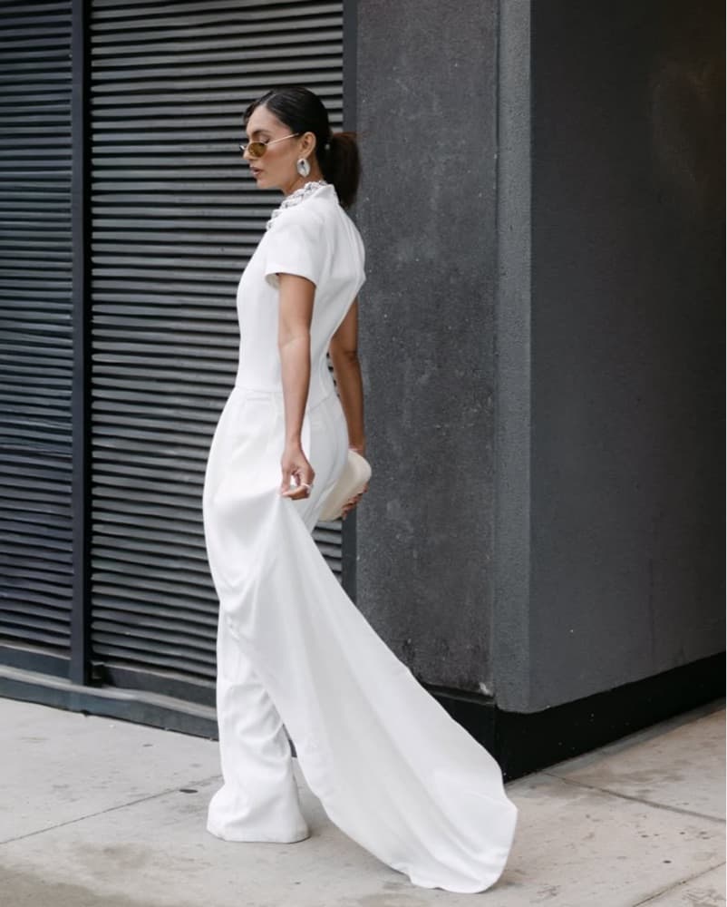 Elegant White Set  - Image 3