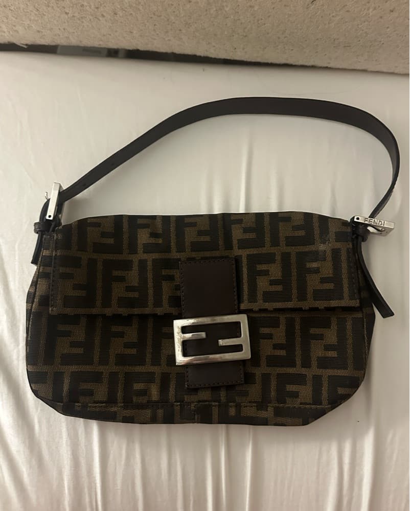 Vintage Fendi Signature Baguette Bag - Image 2