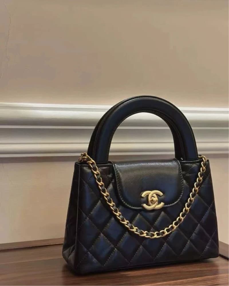 Chanel Kelly Top Handle - Image 3