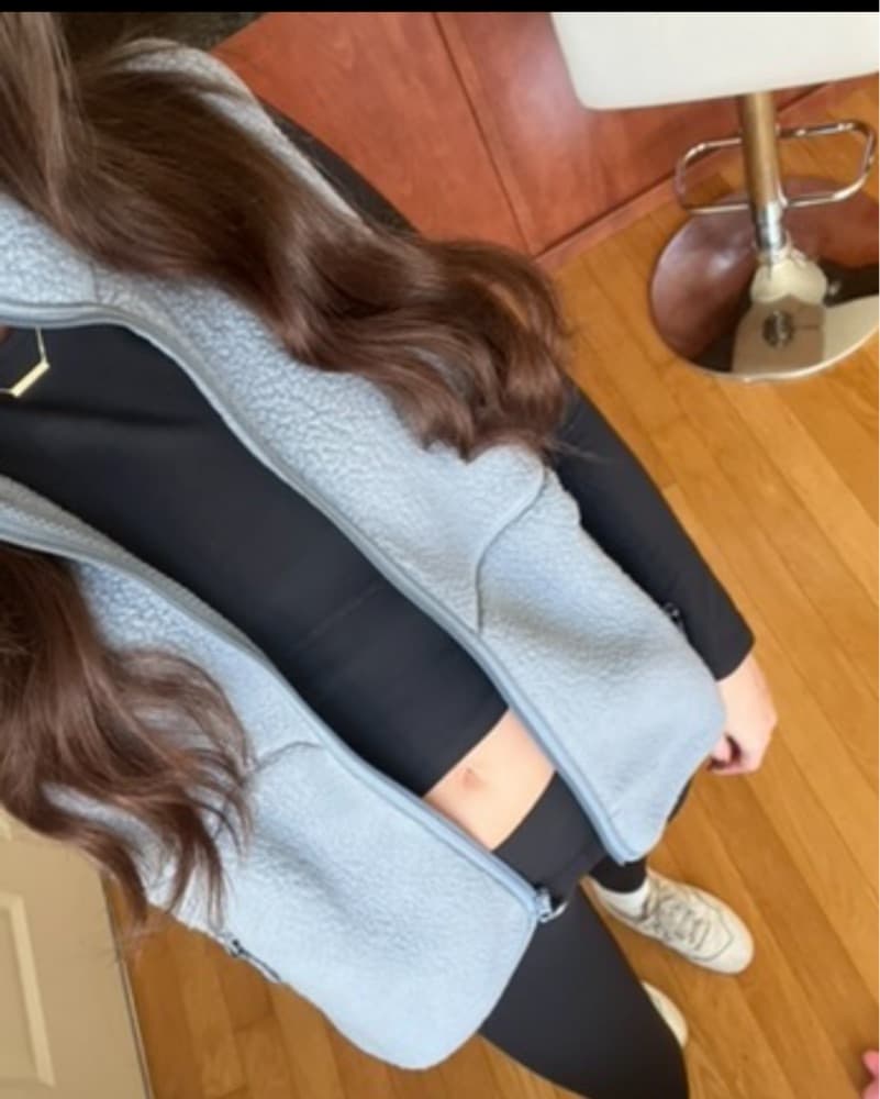 Tna mock neck vest - Aritzia  - Image 5