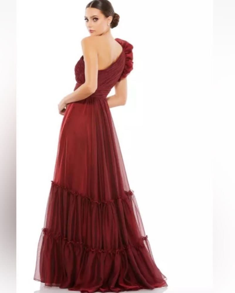 Elegant One-Shoulder Tiered Maxi Gown - Image 2
