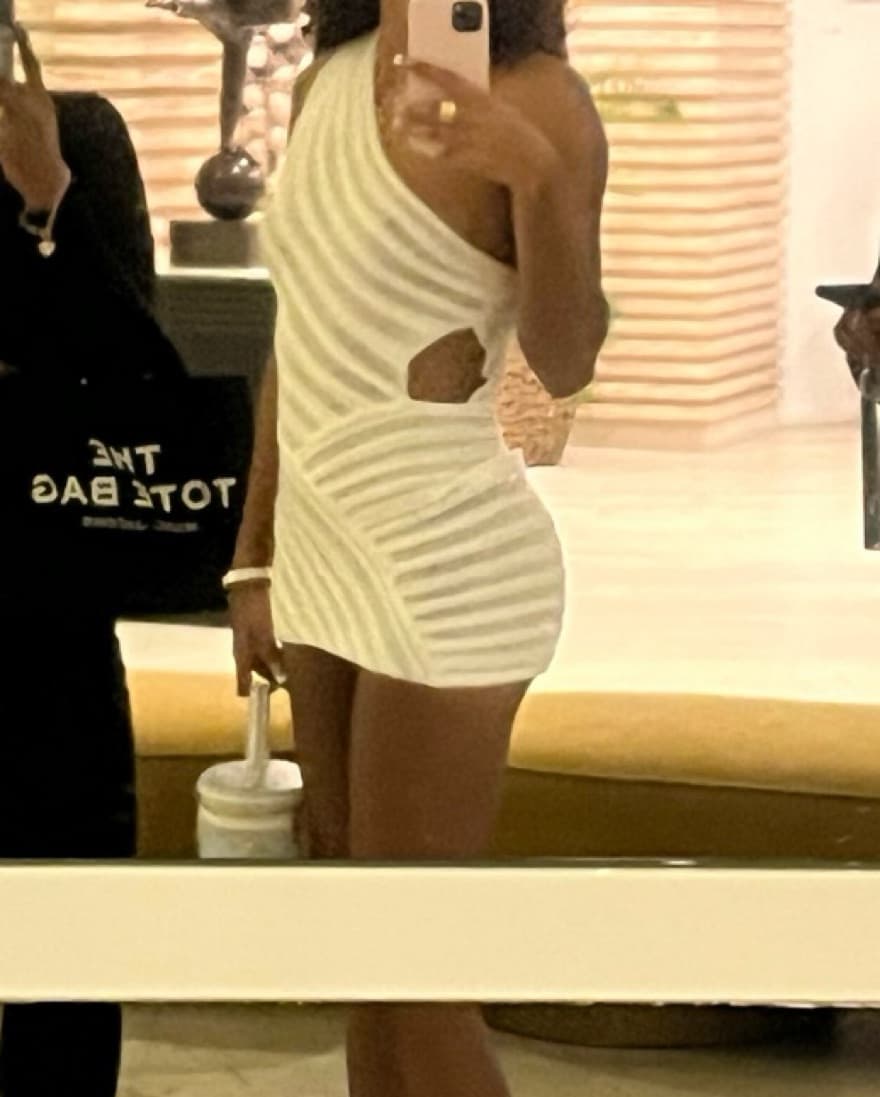 Elegantly Knited Flirty Mini Dress - Image 1