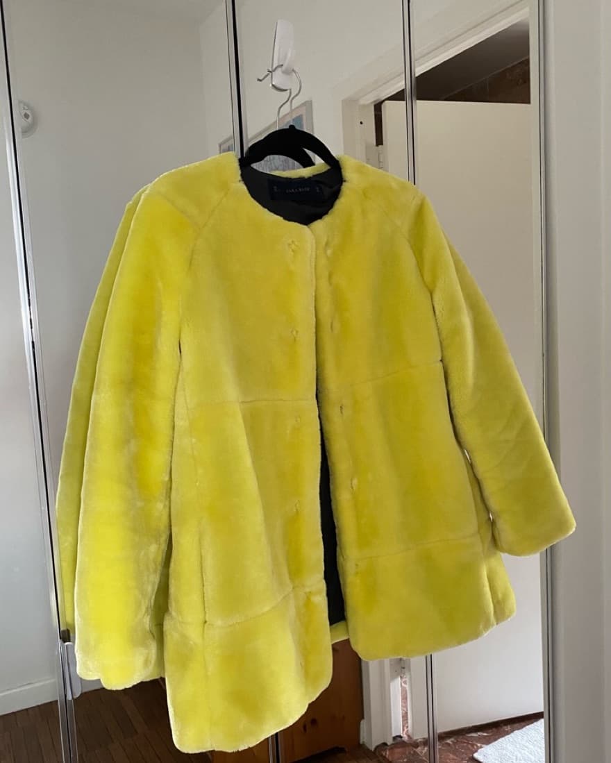 Highlighter Yello Faux Fur Jacket - Image 2
