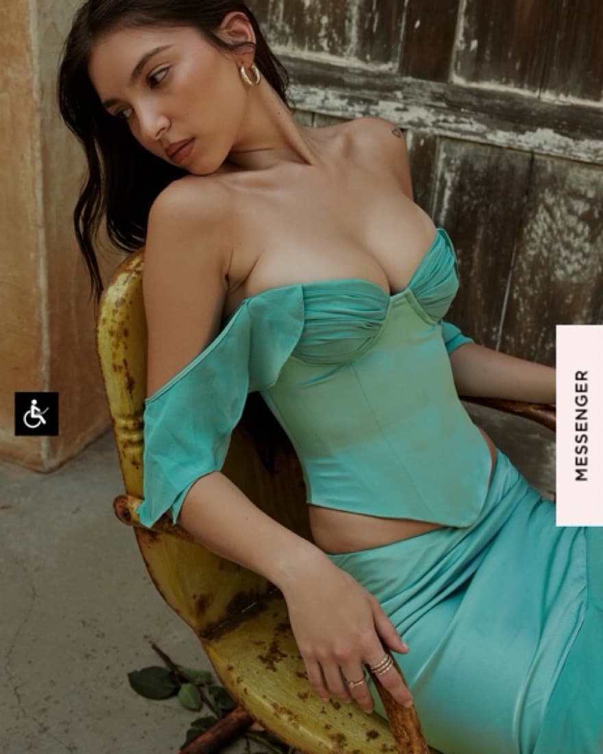 Stunning Off-the-Shoulder Top - Image 3