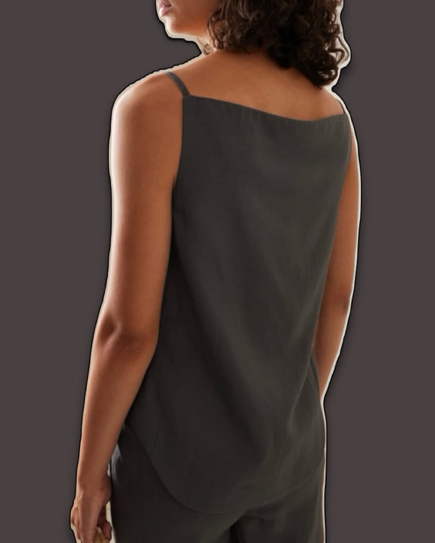 Mihant Tailored Sleeveless Top - Image 2