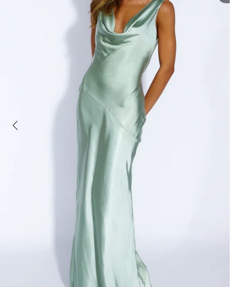 Elegant Mint Green Satin Gown - Image 2