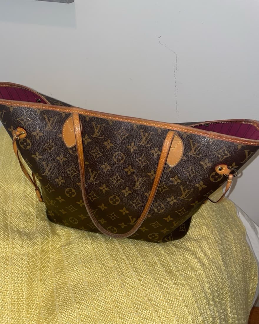 Louis Vuitton Tote Bag - Image 3