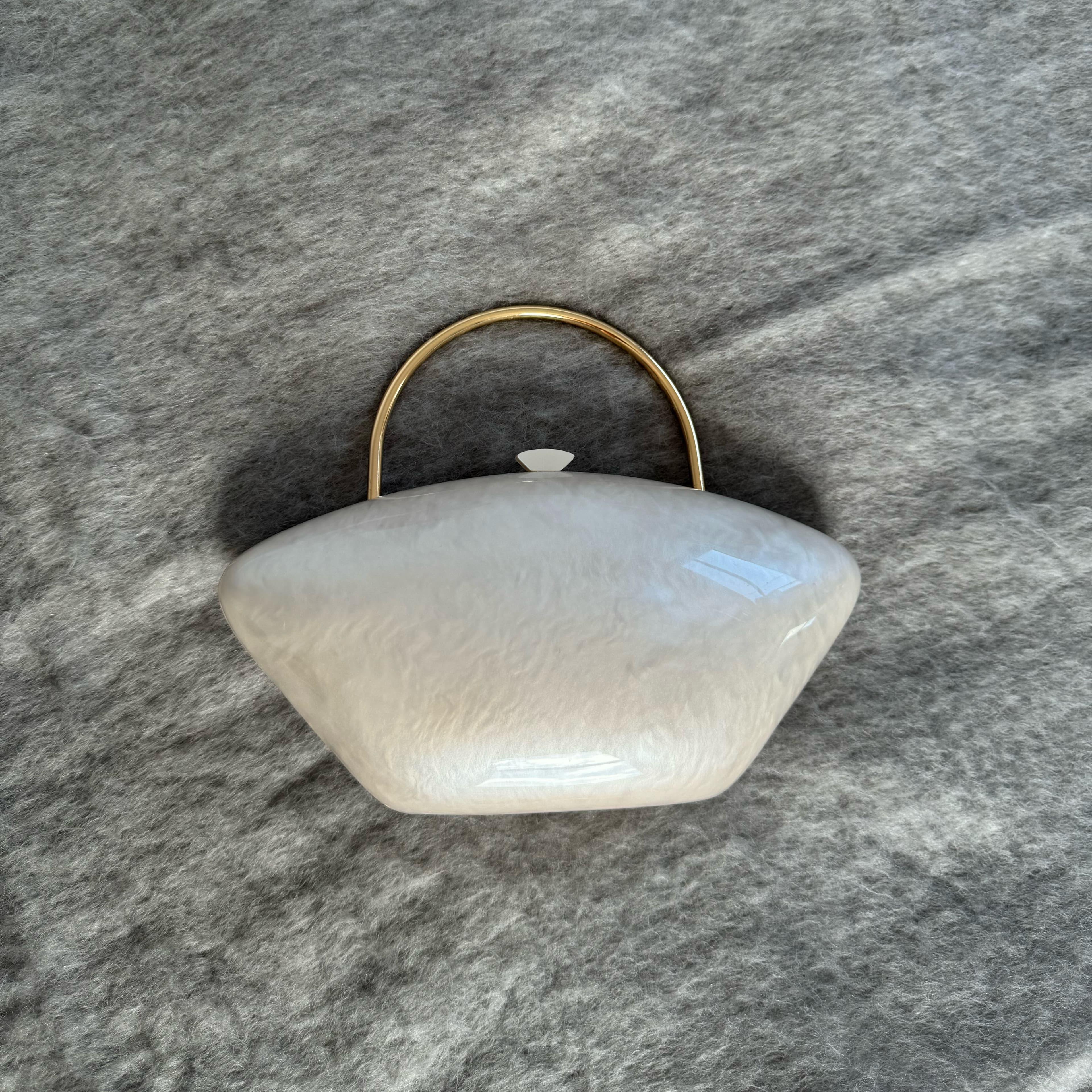 Pearl Clutch  - Image 1