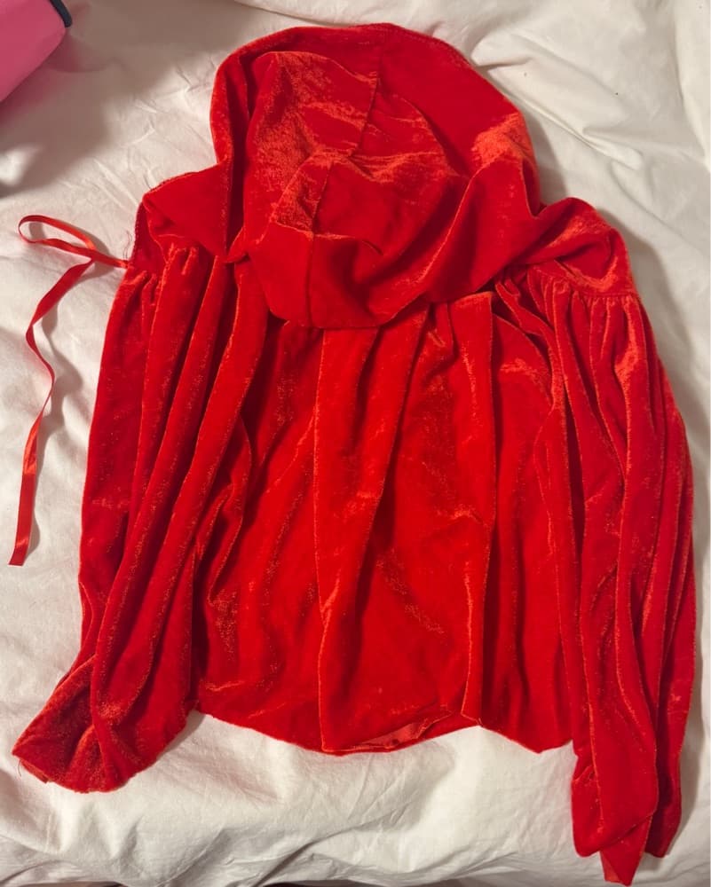 Cropped Red Riding Hood  - Image 2
