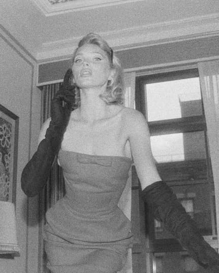 Helsa Bow Dress - Image 3