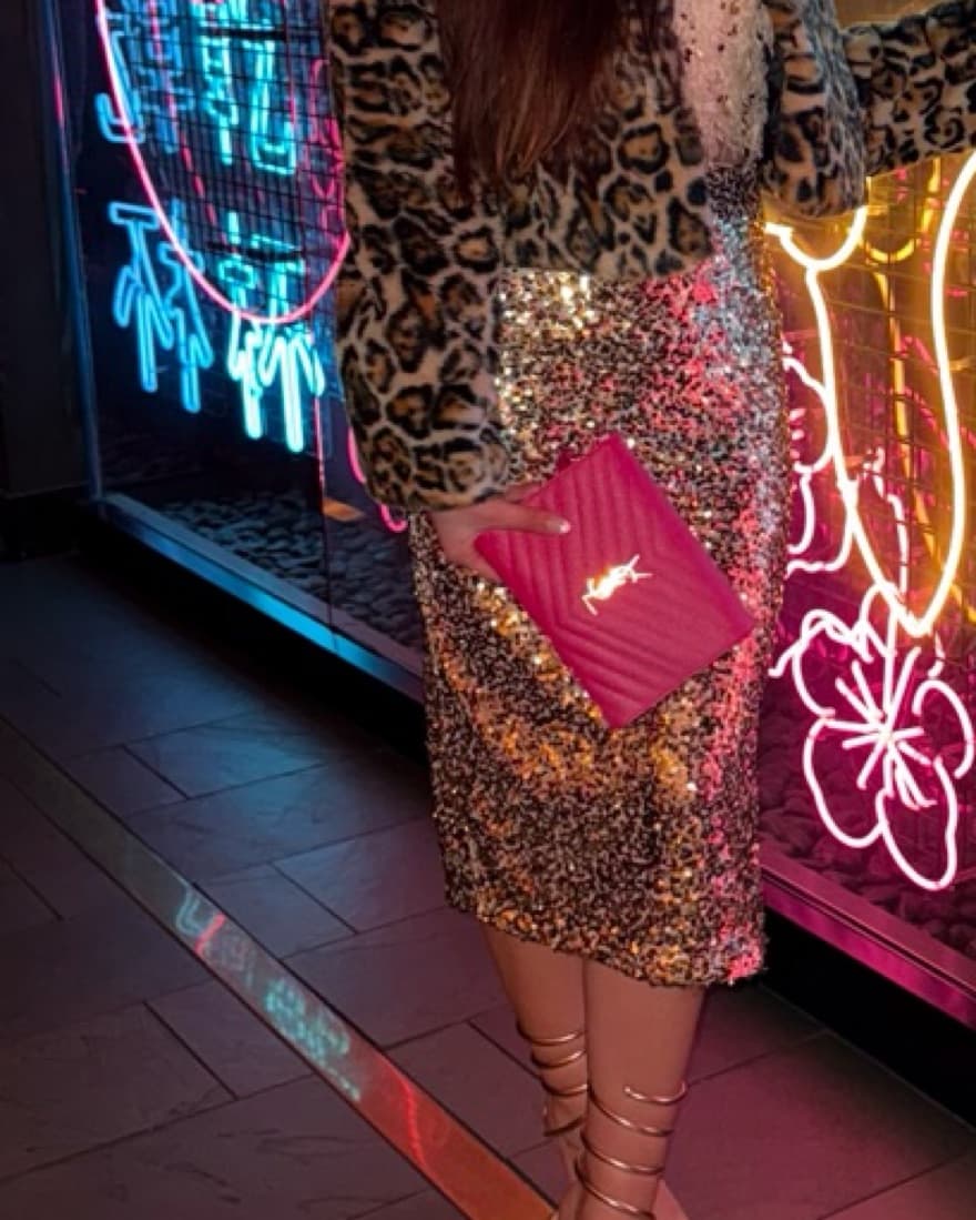 Saint Laurent Pink Flap Clutch 💖 - Image 4