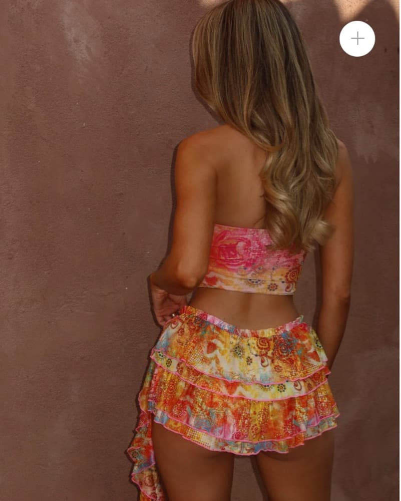 Outcast Martha Crop Top And Skort Camara - Image 2
